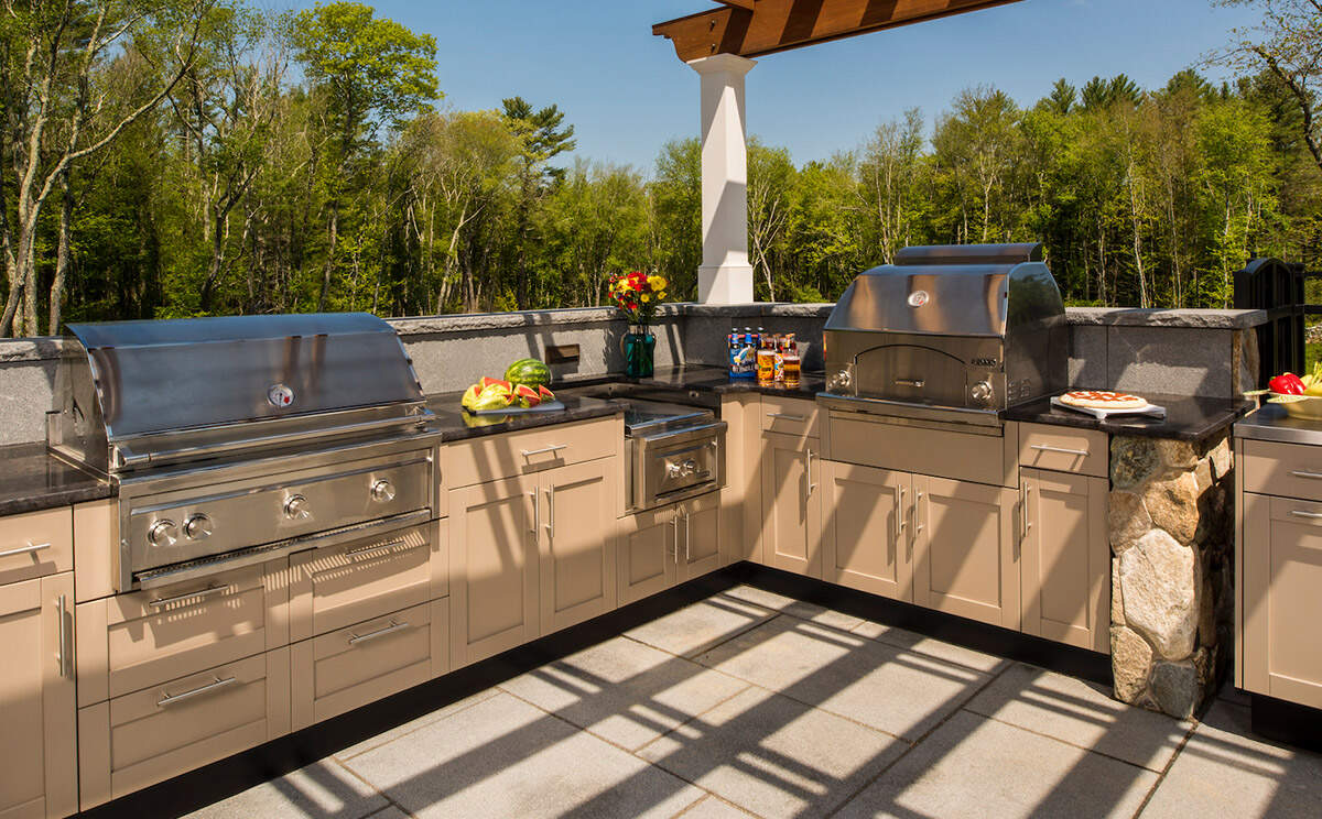 Israel style outdoor kitchen cabinets